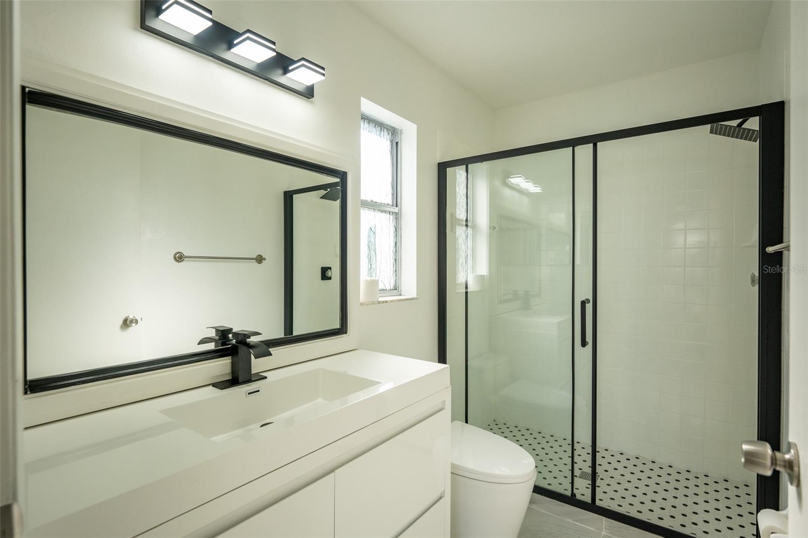 Image 13 of 16 For 1025 Clovercrest Road