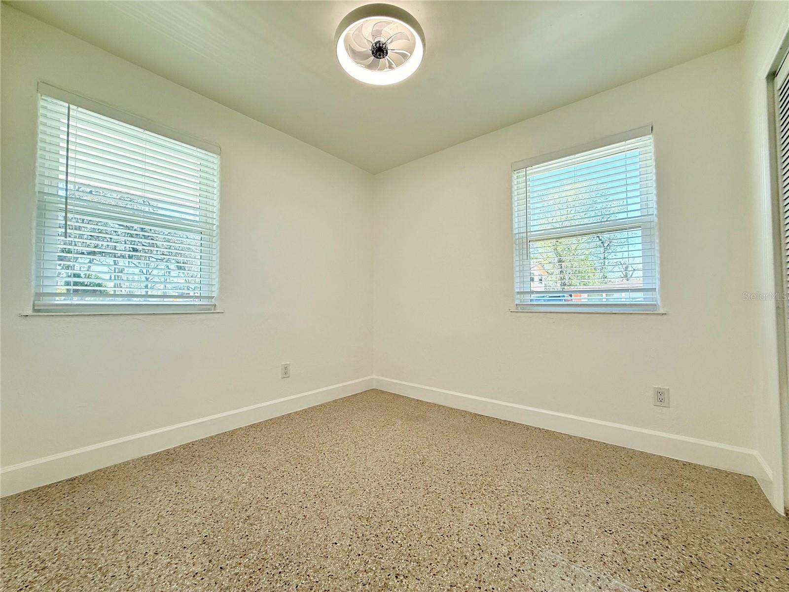 Image 12 of 22 For 750 Bethune Street