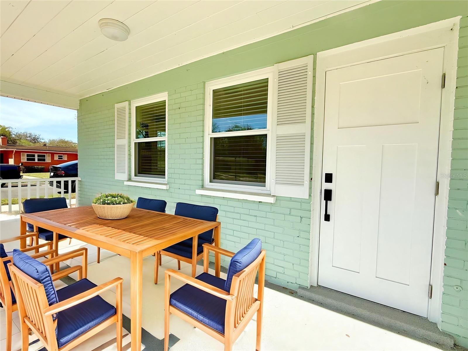 Image 3 of 22 For 750 Bethune Street