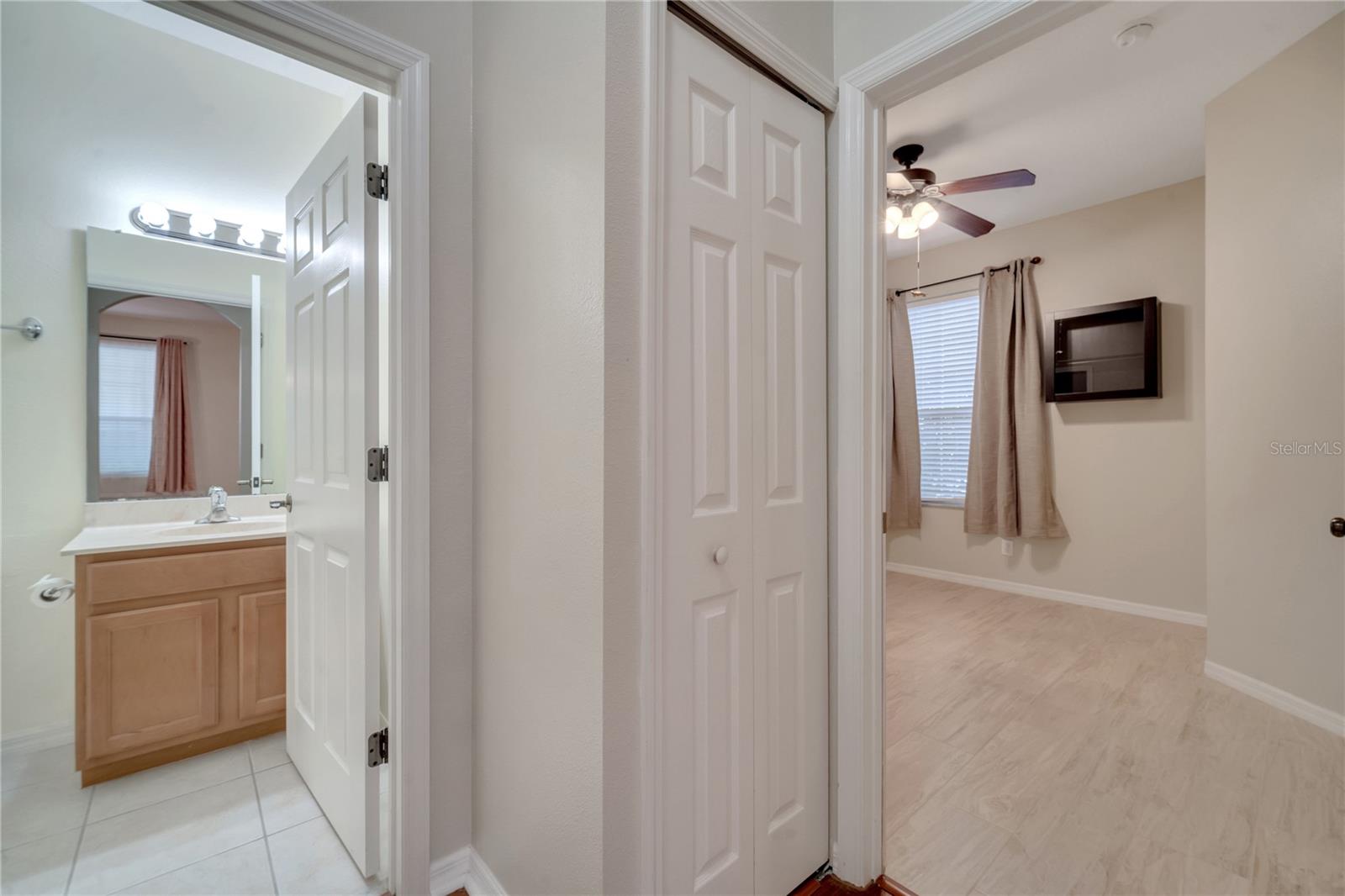 Image 24 of 33 For 13845 Ancilla Boulevard