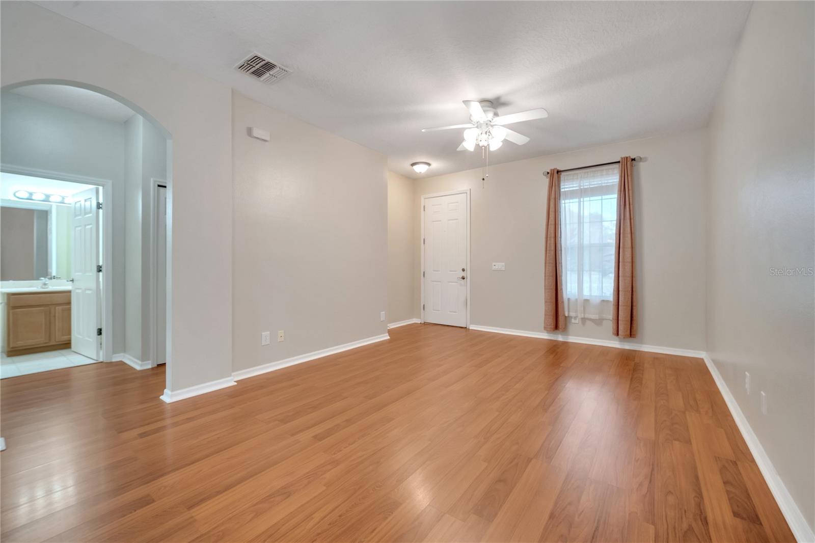 Image 6 of 33 For 13845 Ancilla Boulevard