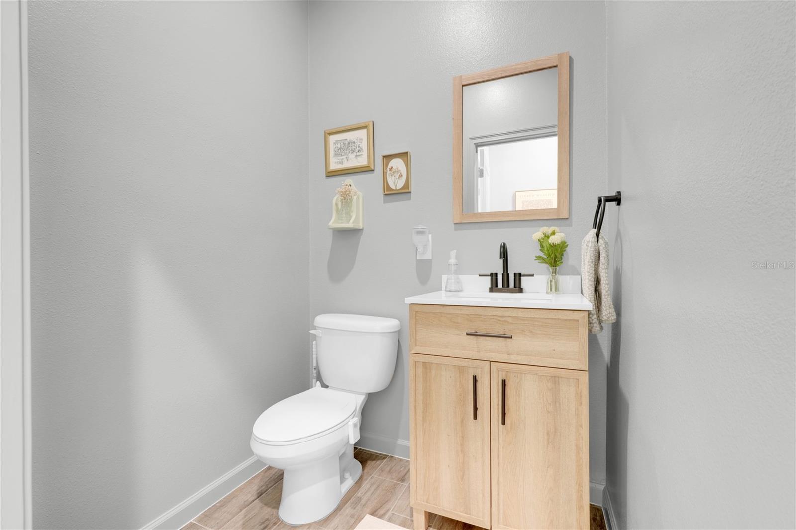 Image 16 of 43 For 2385 Sirena Lane