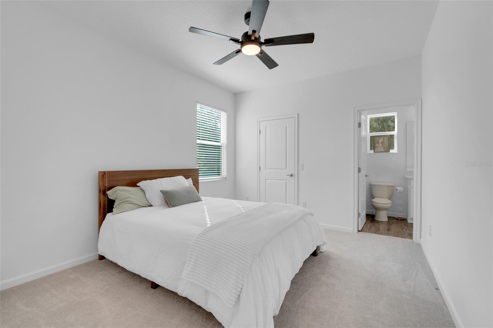 Image 21 of 43 For 2385 Sirena Lane