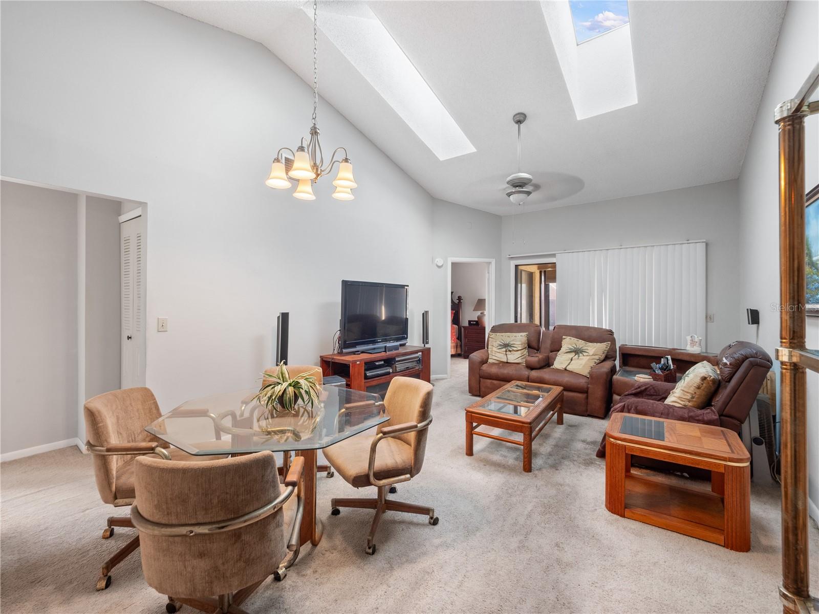 Image 11 of 29 For 3012 Semoran Boulevard 2