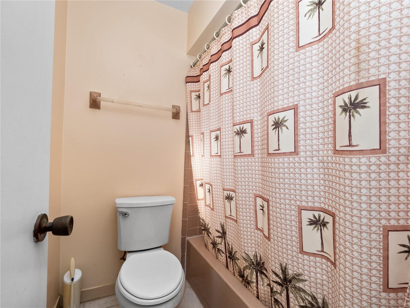 Image 20 of 29 For 3012 Semoran Boulevard 2