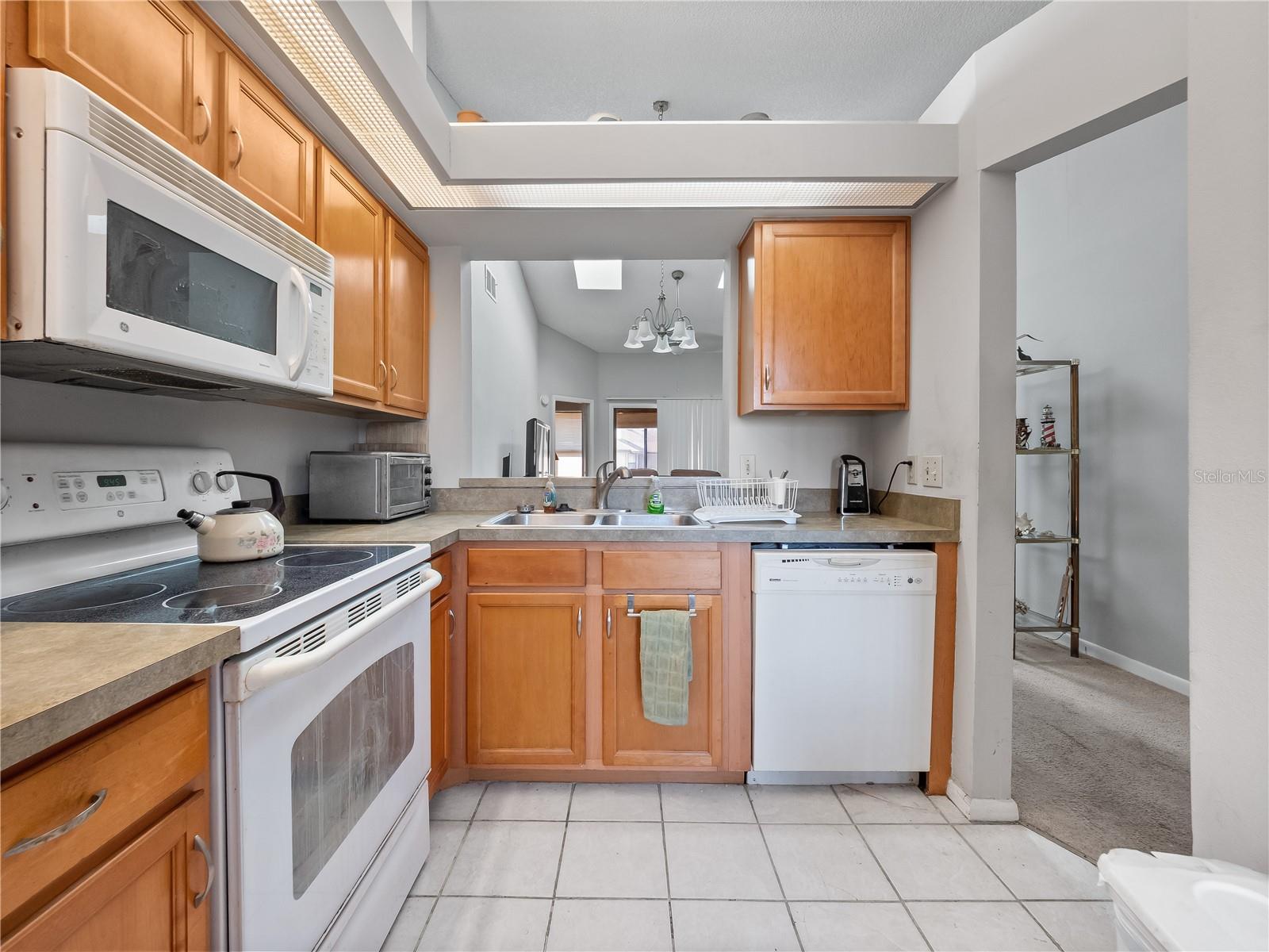 Image 9 of 29 For 3012 Semoran Boulevard 2