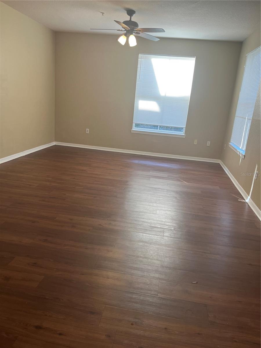 Image 7 of 13 For 5971 Westgate Drive 1212