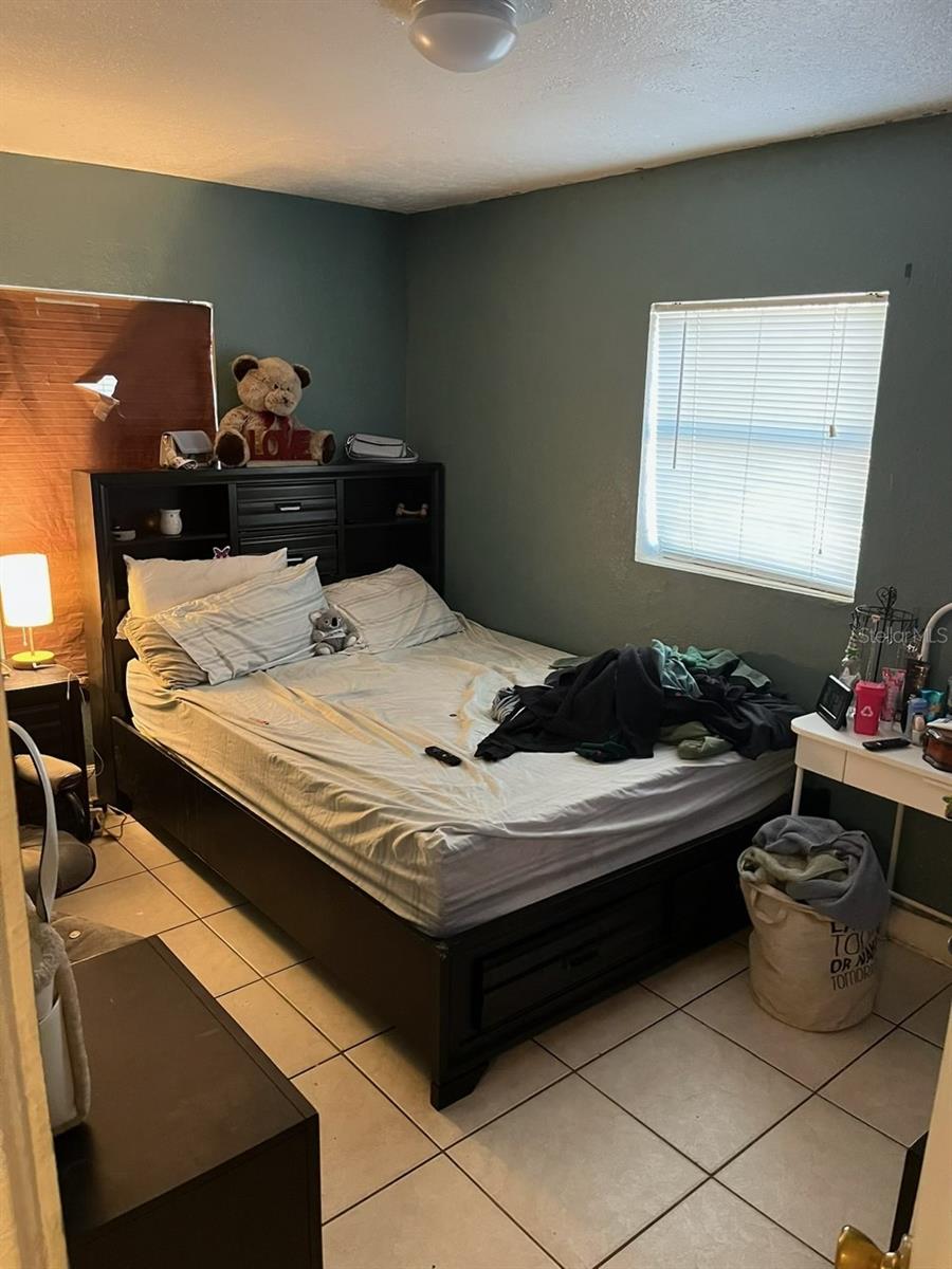 Image 5 of 8 For 4325 Lake Lawne Avenue