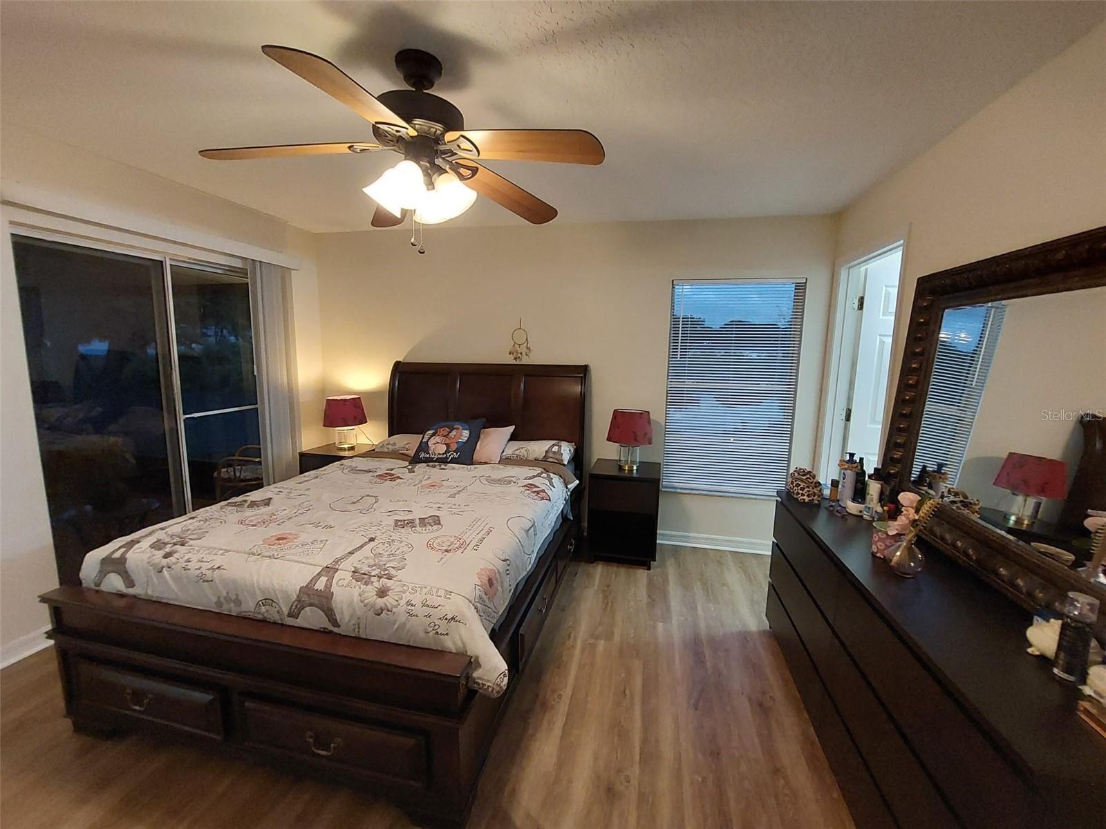 Image 13 of 29 For 307 Oakland Avenue