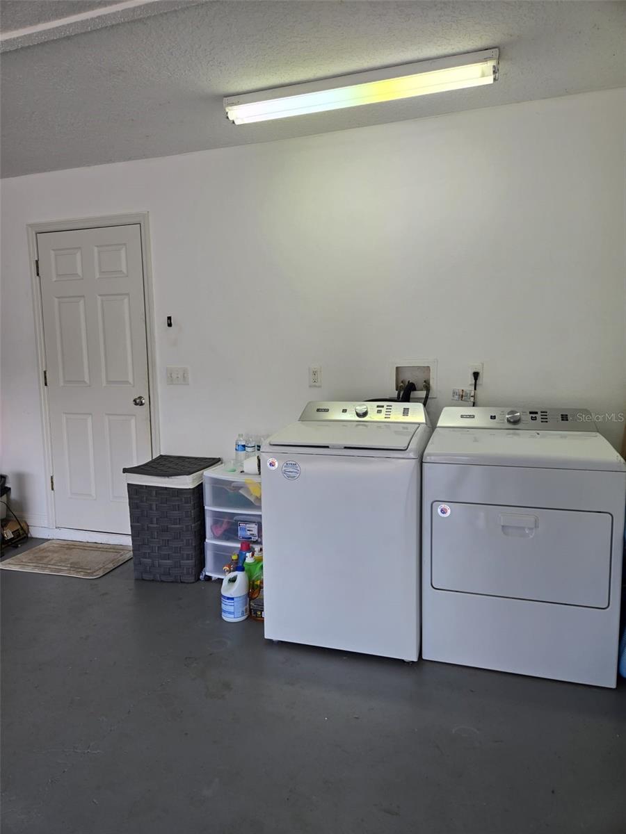 Image 19 of 29 For 307 Oakland Avenue