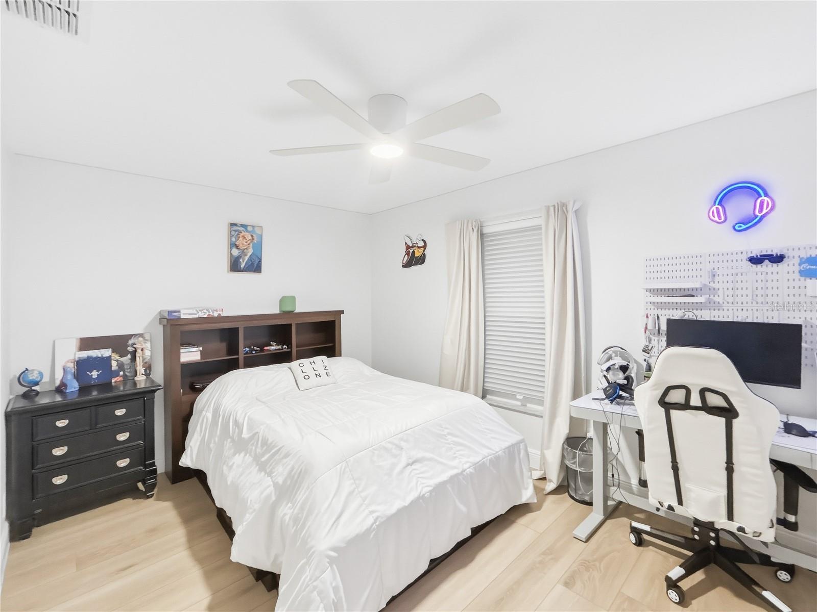 Image 15 of 28 For 2285 Fox Wood Court