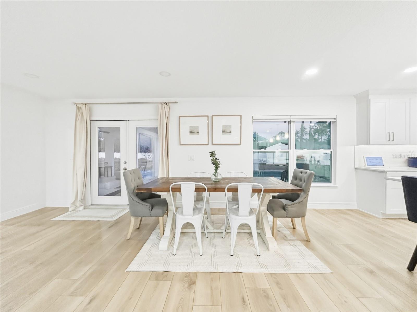 Image 6 of 28 For 2285 Fox Wood Court