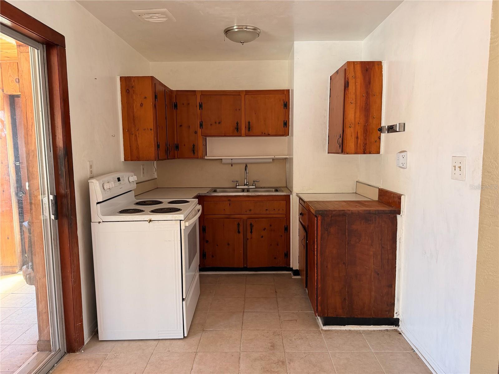 Image 3 of 14 For 801 Lewis Drive