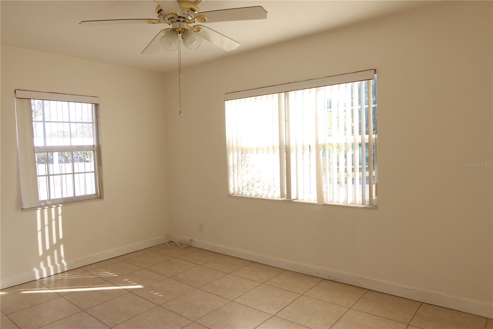 Image 10 of 30 For 3713 Benson Avenue N