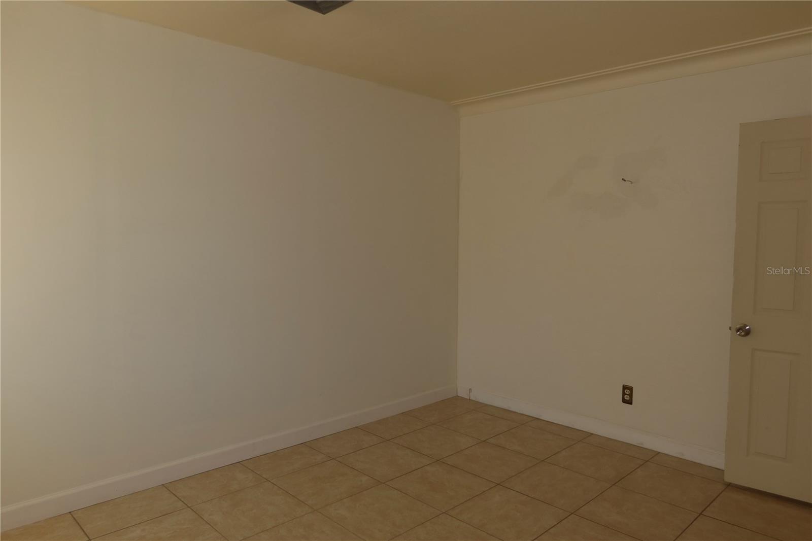 Image 12 of 30 For 3713 Benson Avenue N