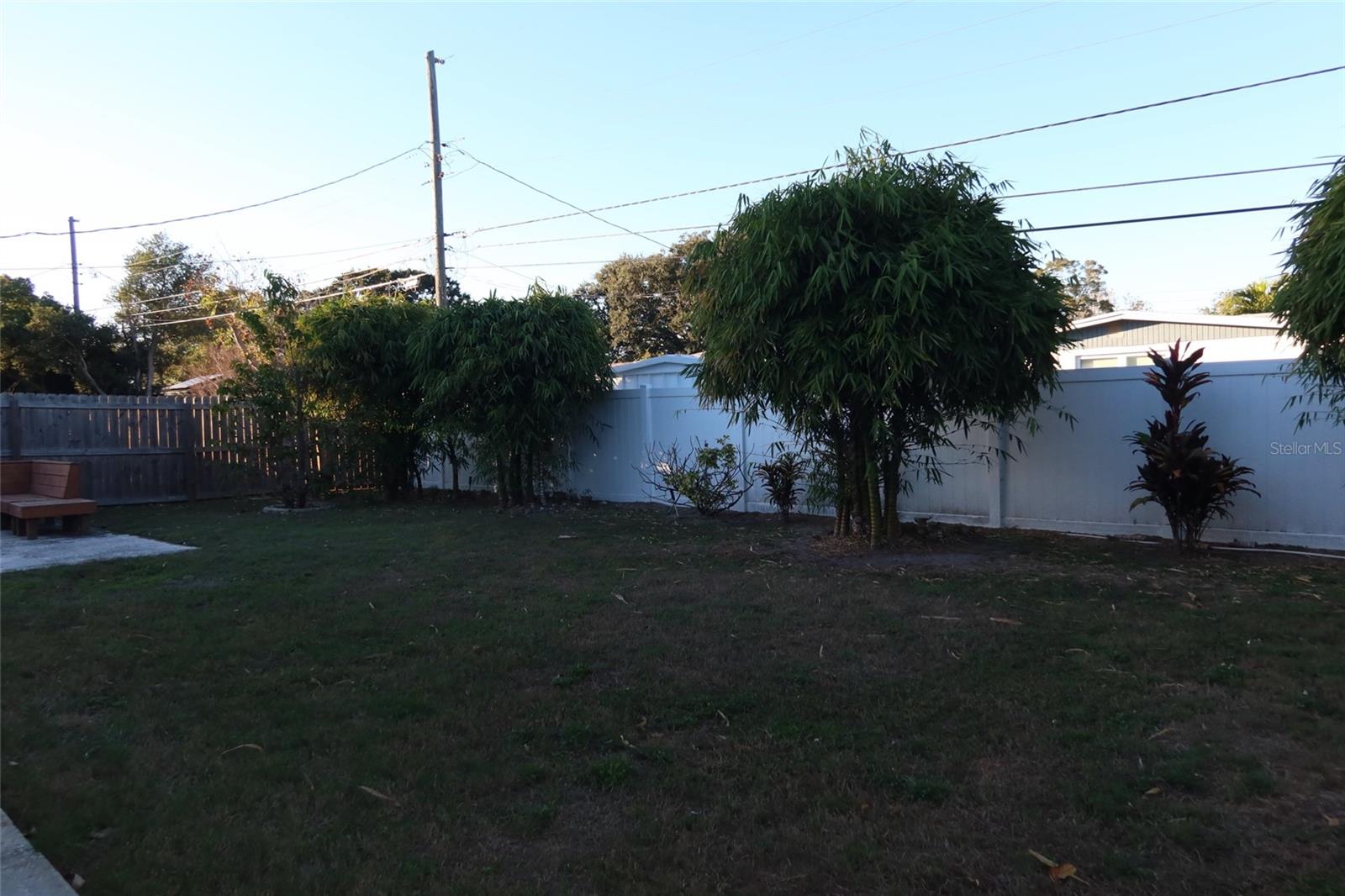 Image 21 of 30 For 3713 Benson Avenue N