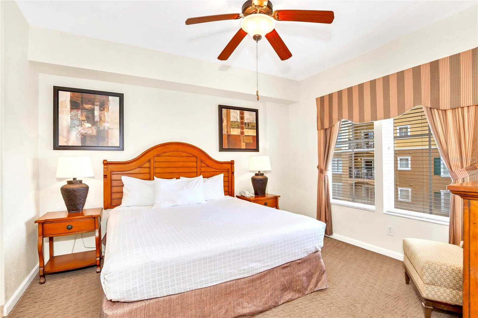 Image 13 of 26 For 8113 Resort Village Drive 4404