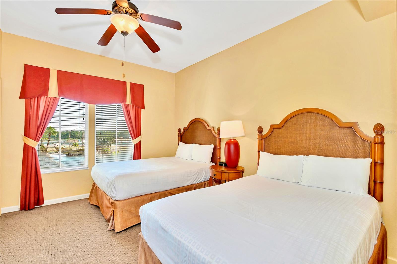 Image 18 of 26 For 8113 Resort Village Drive 4404