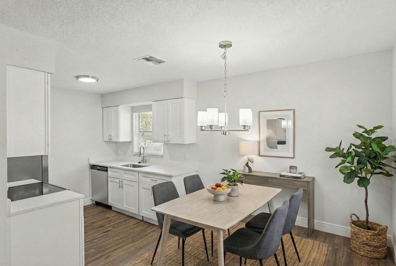 Image 12 of 39 For 433 Apopka Hills Circle