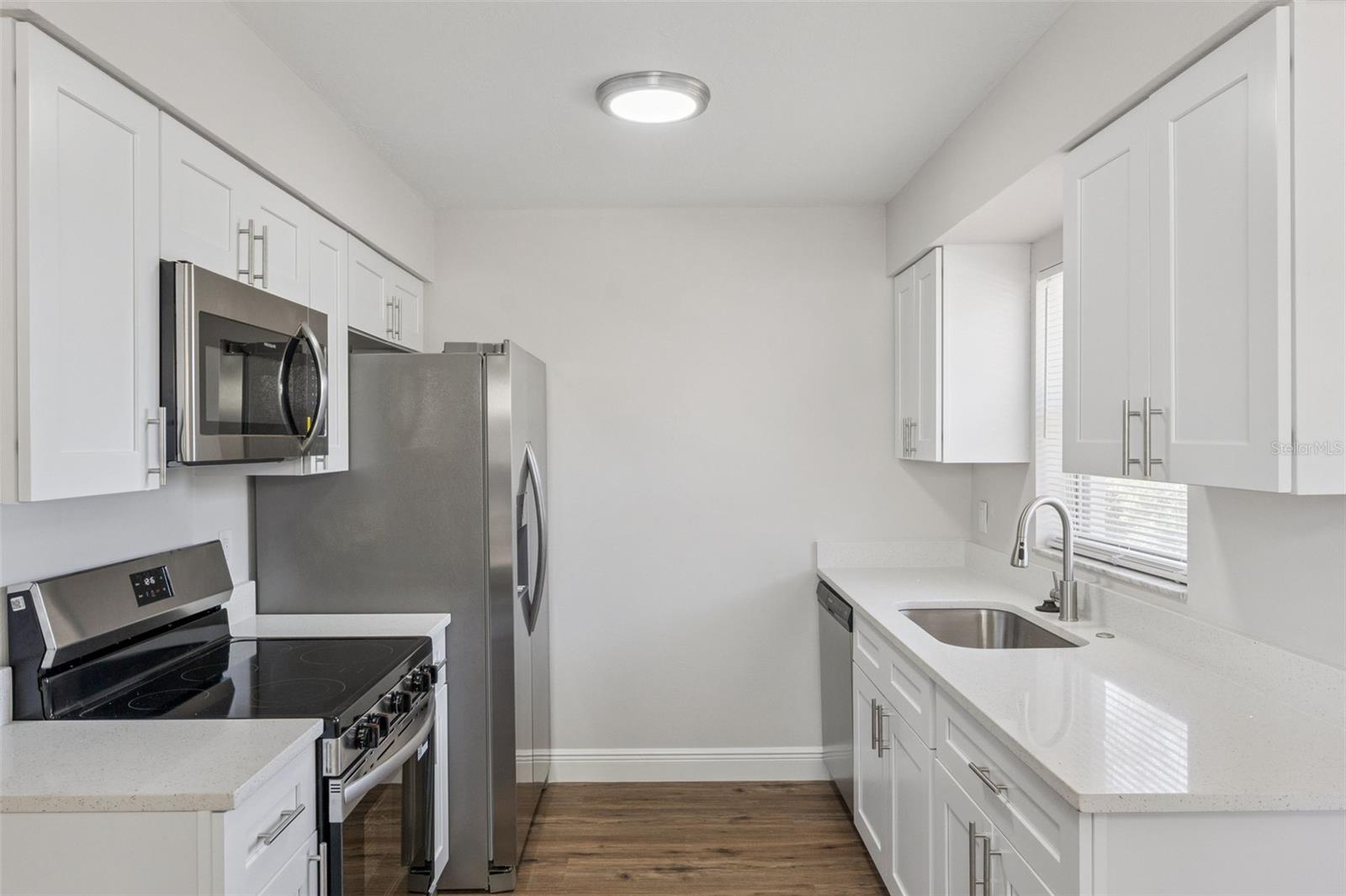 Image 15 of 39 For 433 Apopka Hills Circle