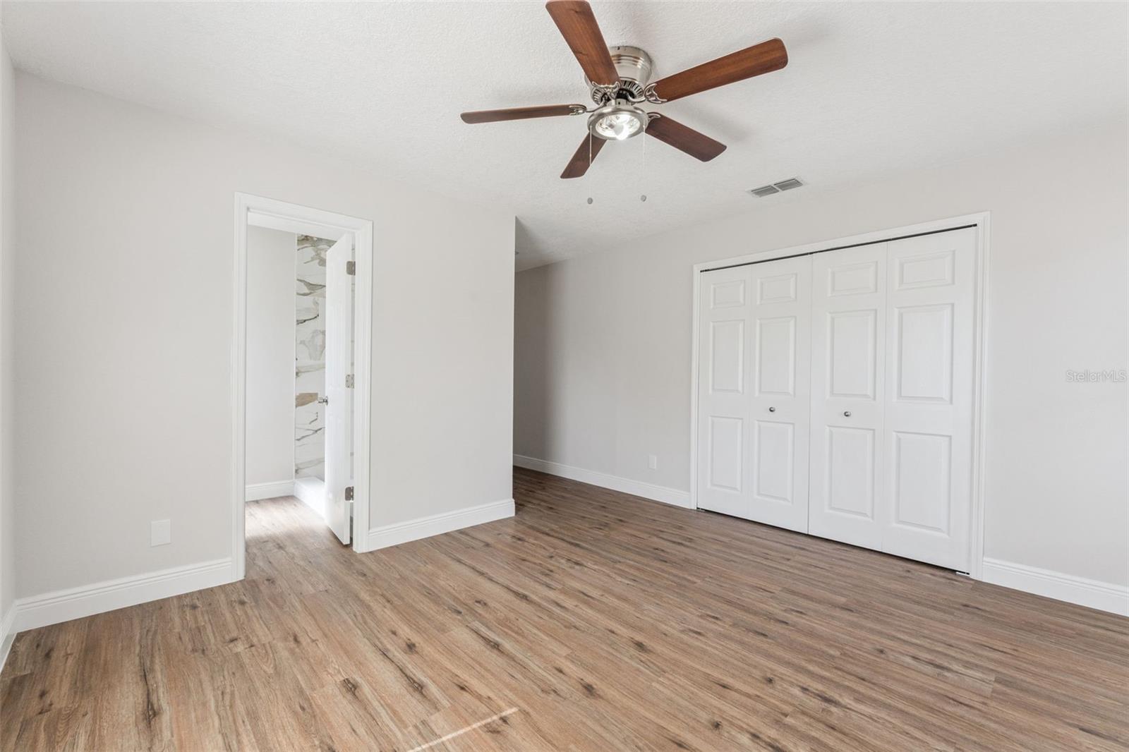 Image 18 of 39 For 433 Apopka Hills Circle