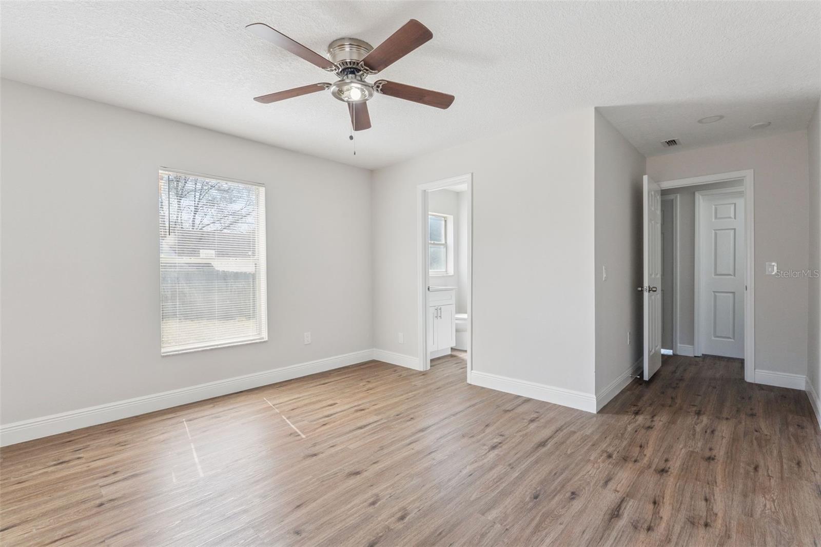 Image 19 of 39 For 433 Apopka Hills Circle