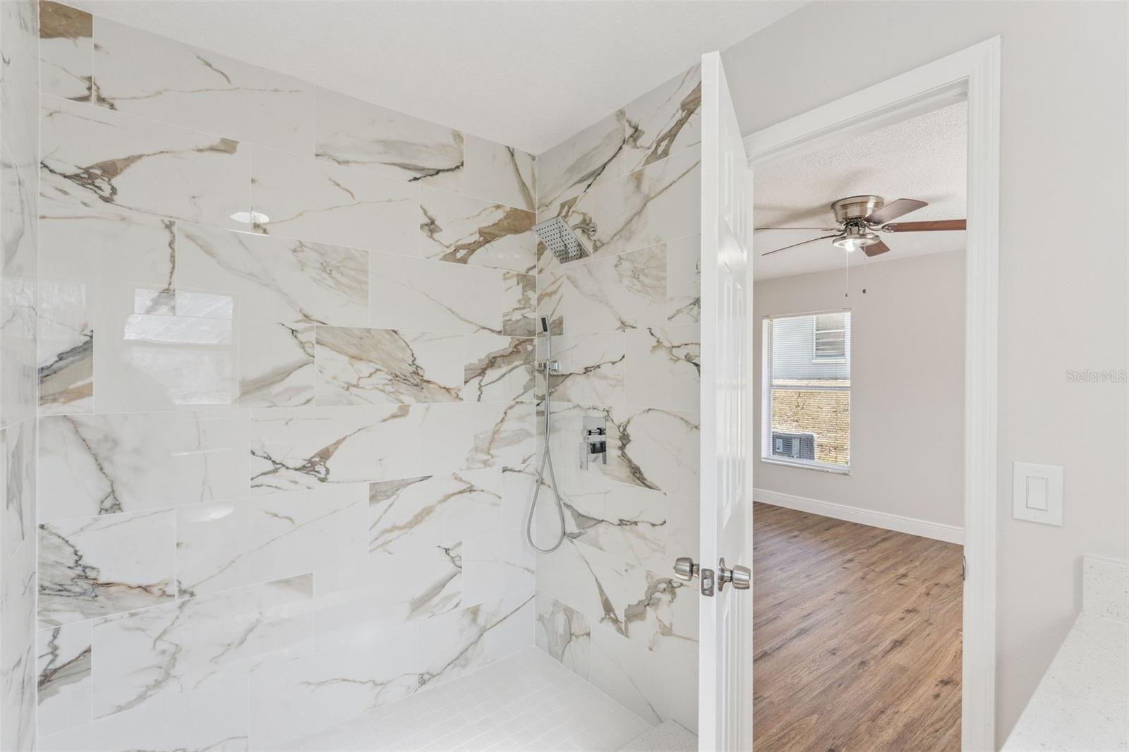 Image 21 of 39 For 433 Apopka Hills Circle