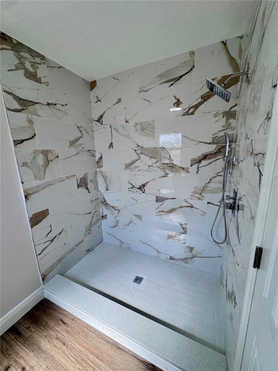 Image 22 of 39 For 433 Apopka Hills Circle