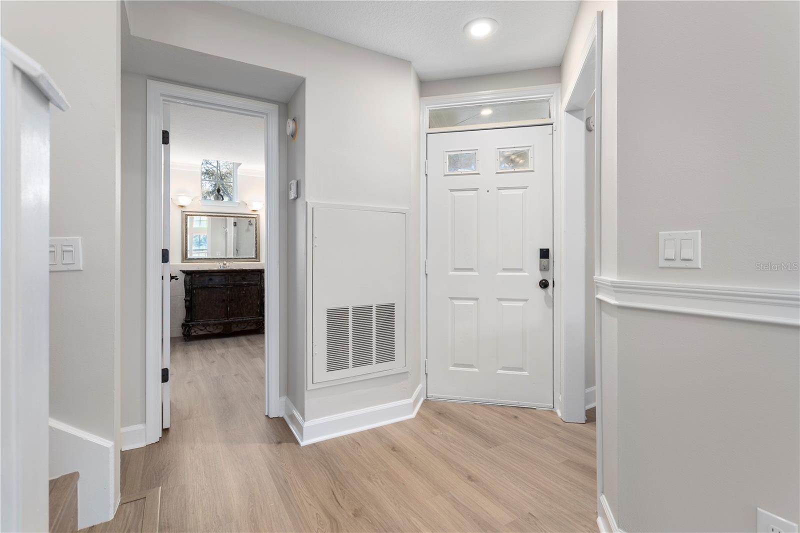 Image 11 of 27 For 1454 Farringdon Circle