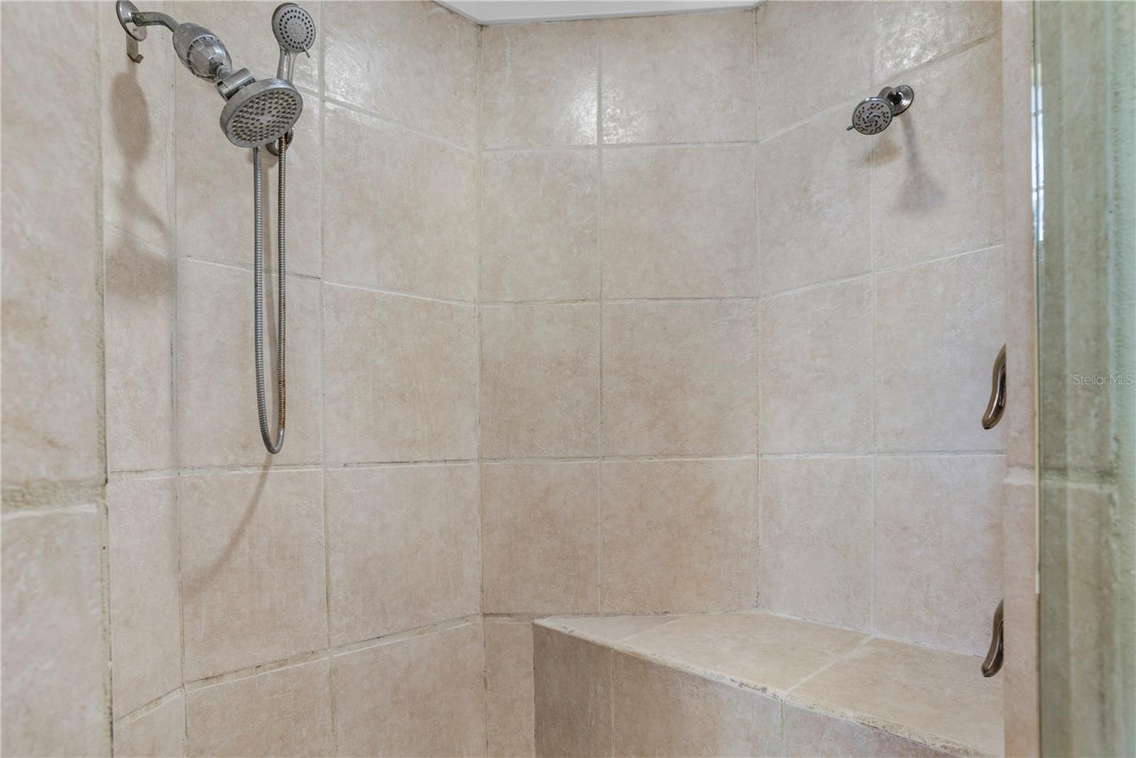 Image 13 of 27 For 1454 Farringdon Circle