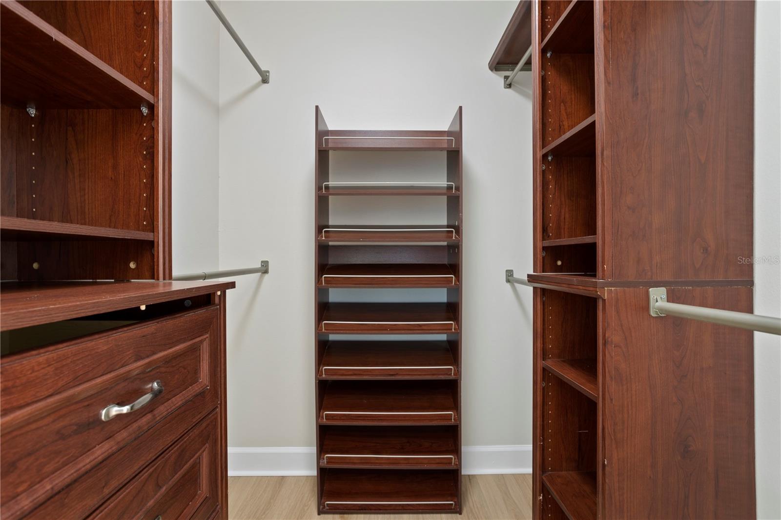 Image 19 of 27 For 1454 Farringdon Circle