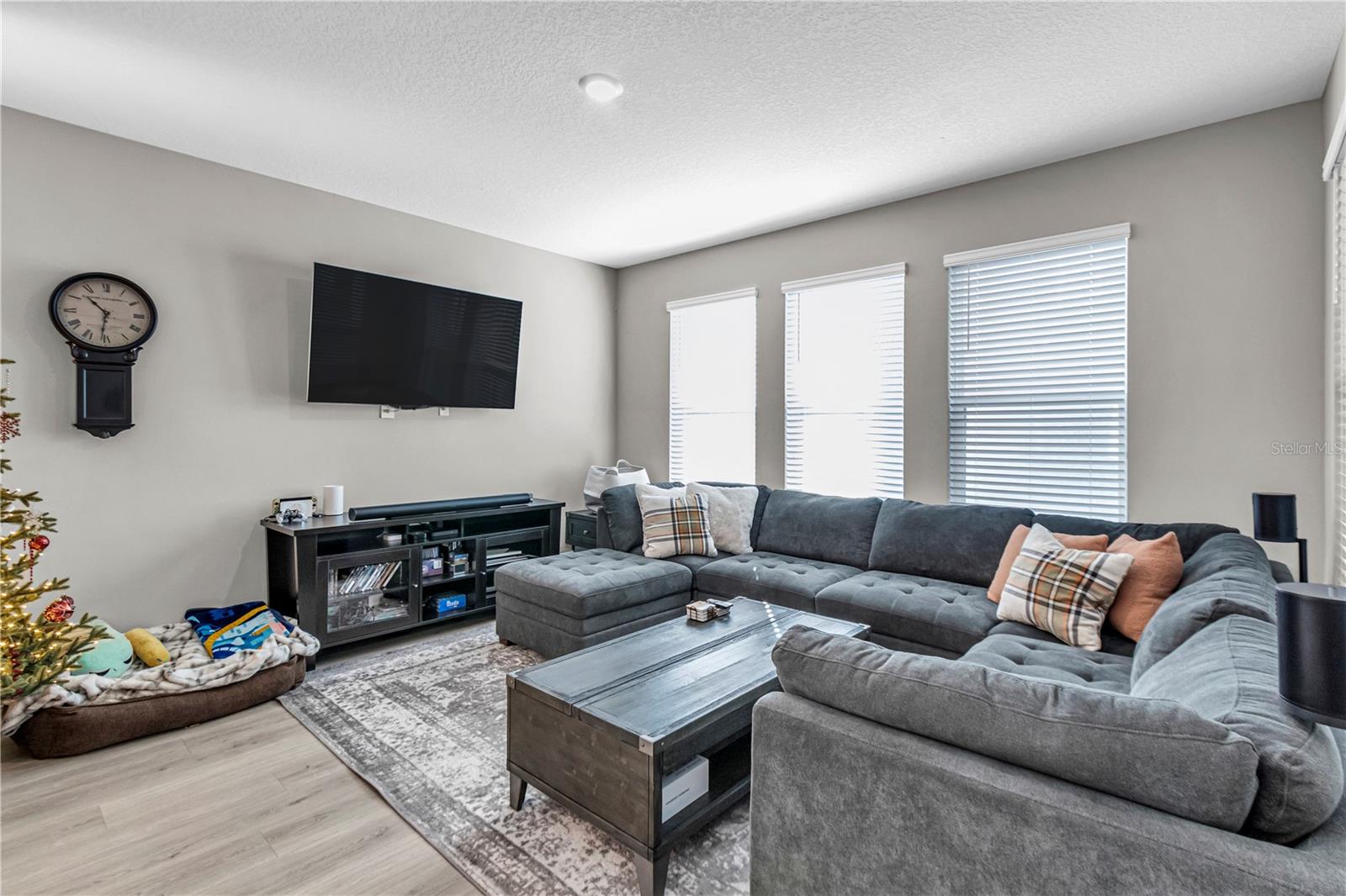 Image 11 of 40 For 16271 Honey Harvest Street