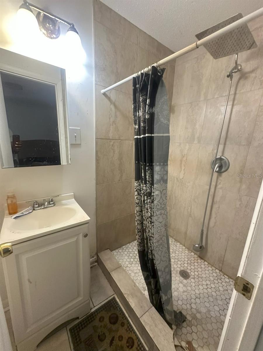 Image 7 of 12 For 4203 Clarinda Street