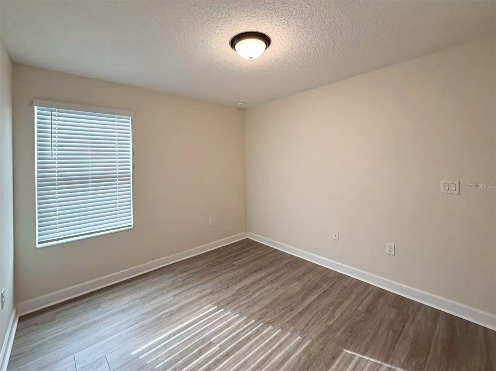 Image 20 of 52 For 416 Andrea Circle