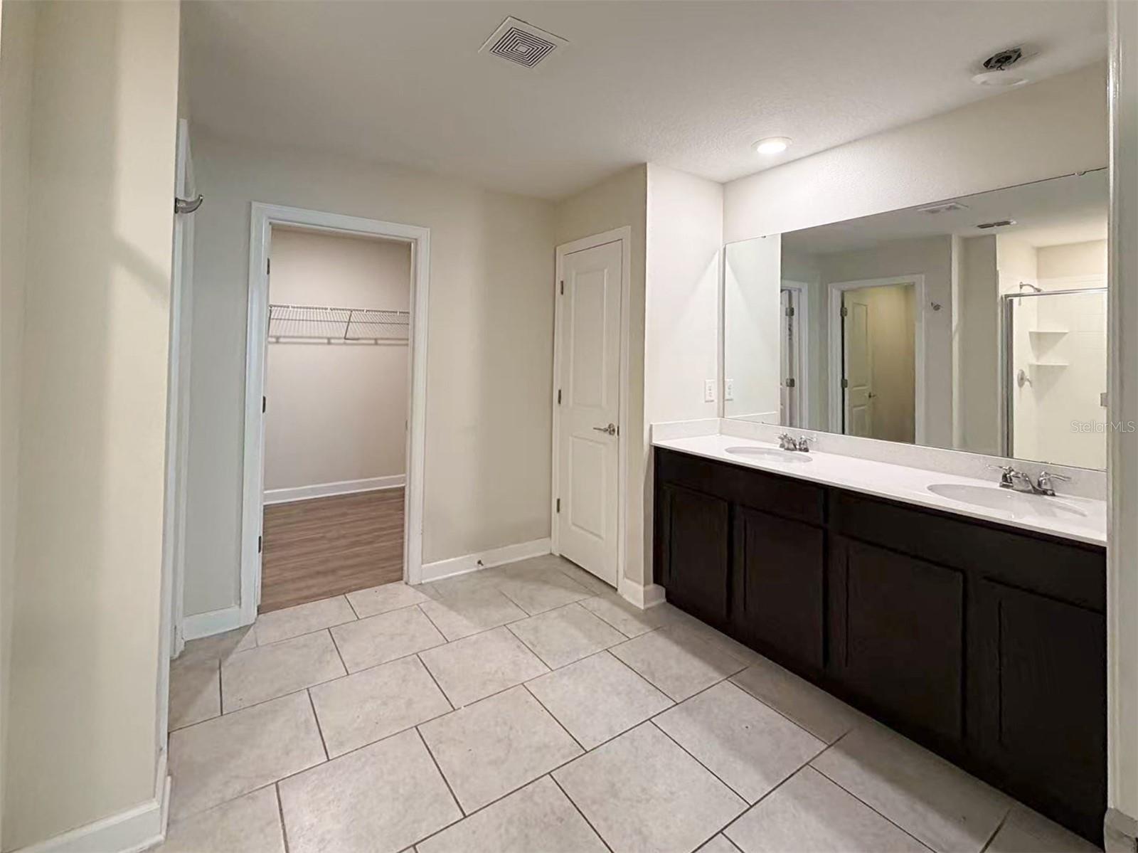 Image 38 of 52 For 416 Andrea Circle