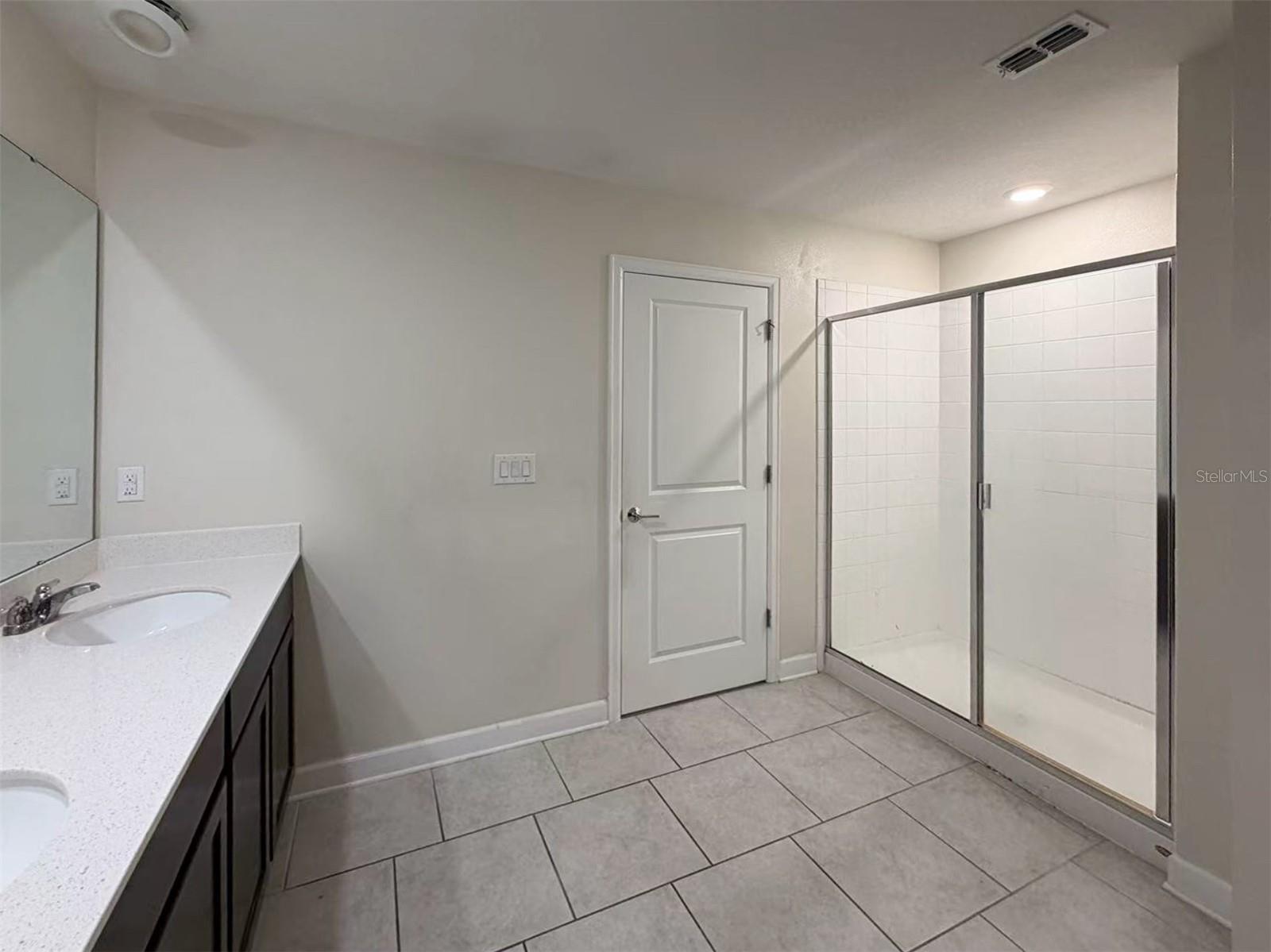 Image 41 of 52 For 416 Andrea Circle