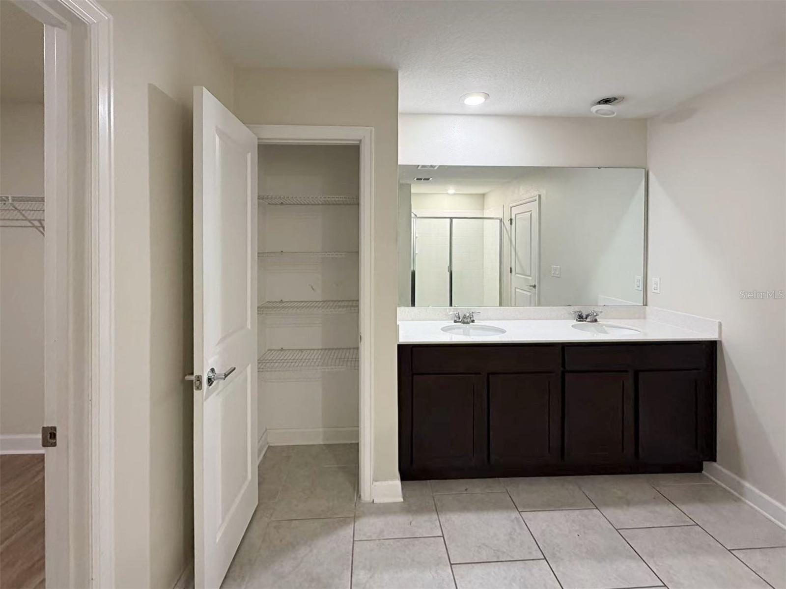 Image 46 of 52 For 416 Andrea Circle