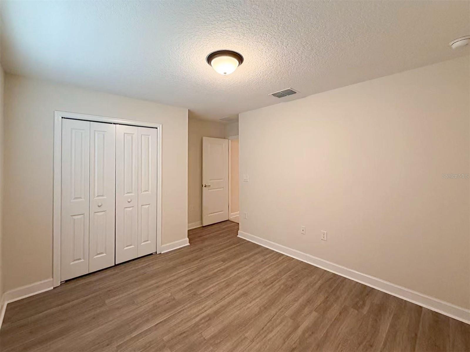 Image 8 of 52 For 416 Andrea Circle