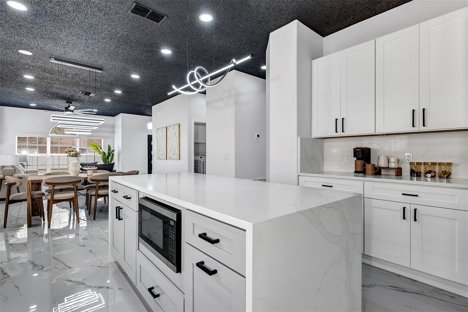 Image 18 of 52 For 1829 Snaresbrook Way