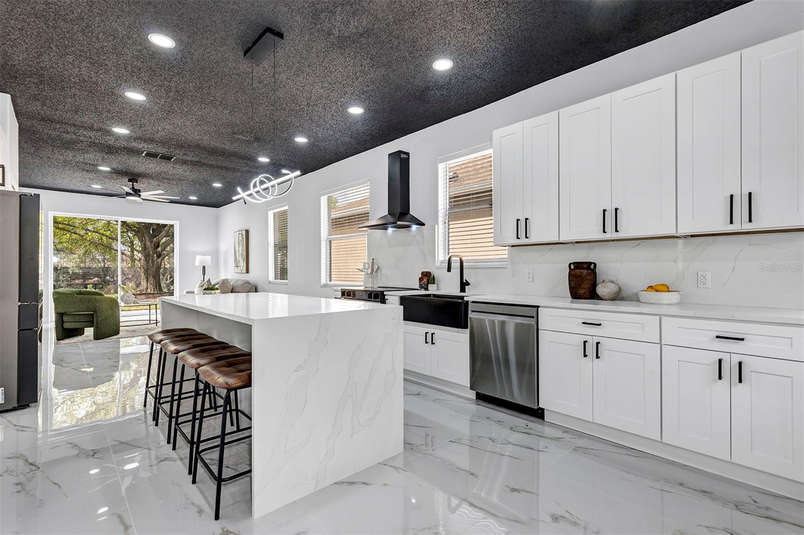 Image 2 of 52 For 1829 Snaresbrook Way