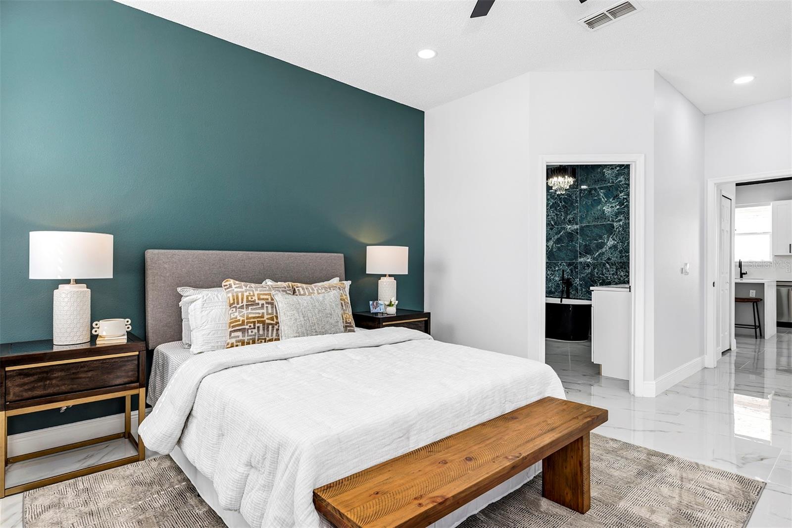 Image 22 of 52 For 1829 Snaresbrook Way