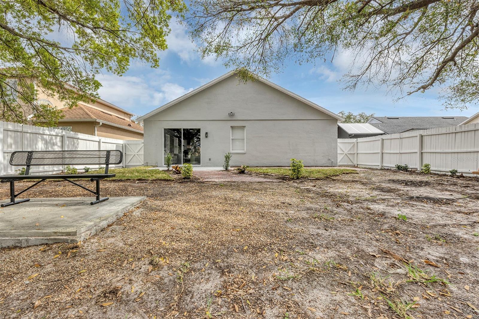 Image 39 of 52 For 1829 Snaresbrook Way