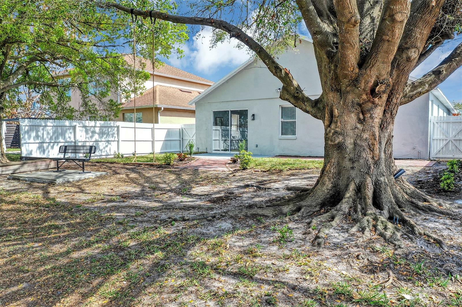 Image 49 of 52 For 1829 Snaresbrook Way