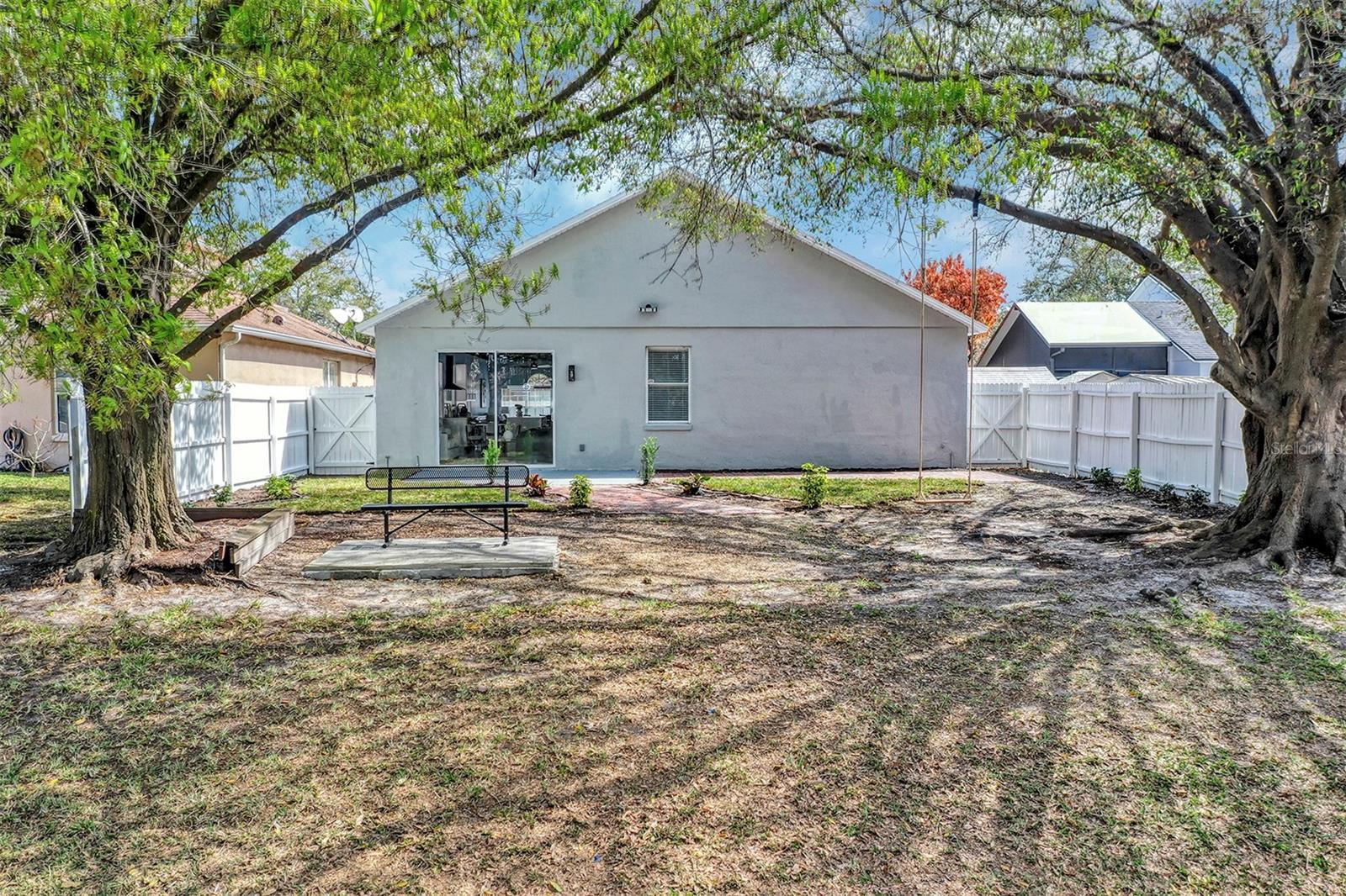 Image 50 of 52 For 1829 Snaresbrook Way