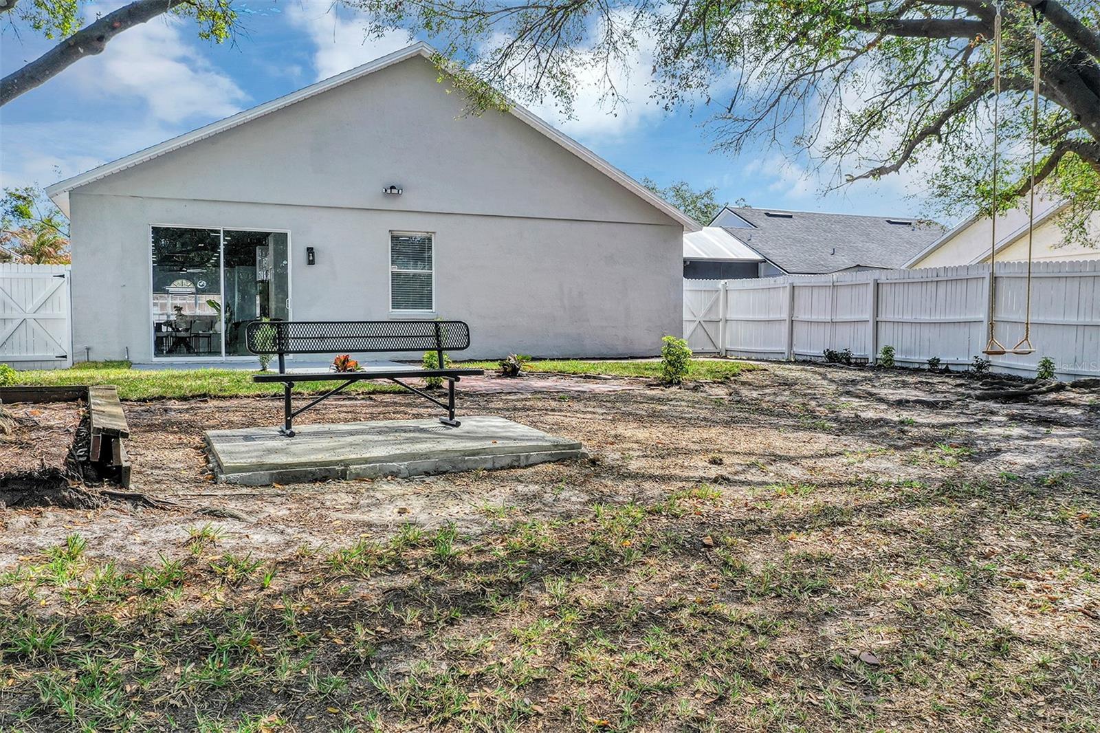 Image 51 of 52 For 1829 Snaresbrook Way