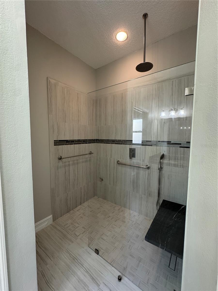 Image 6 of 13 For 1109 Alcove Loop