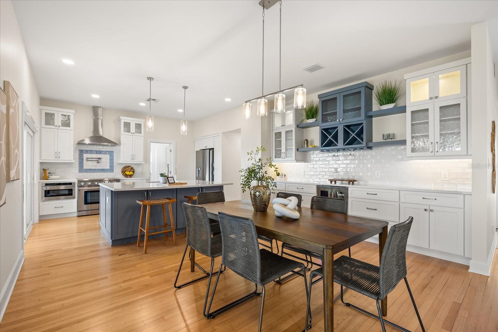 Image 12 of 42 For 4311 Waterfront Parkway