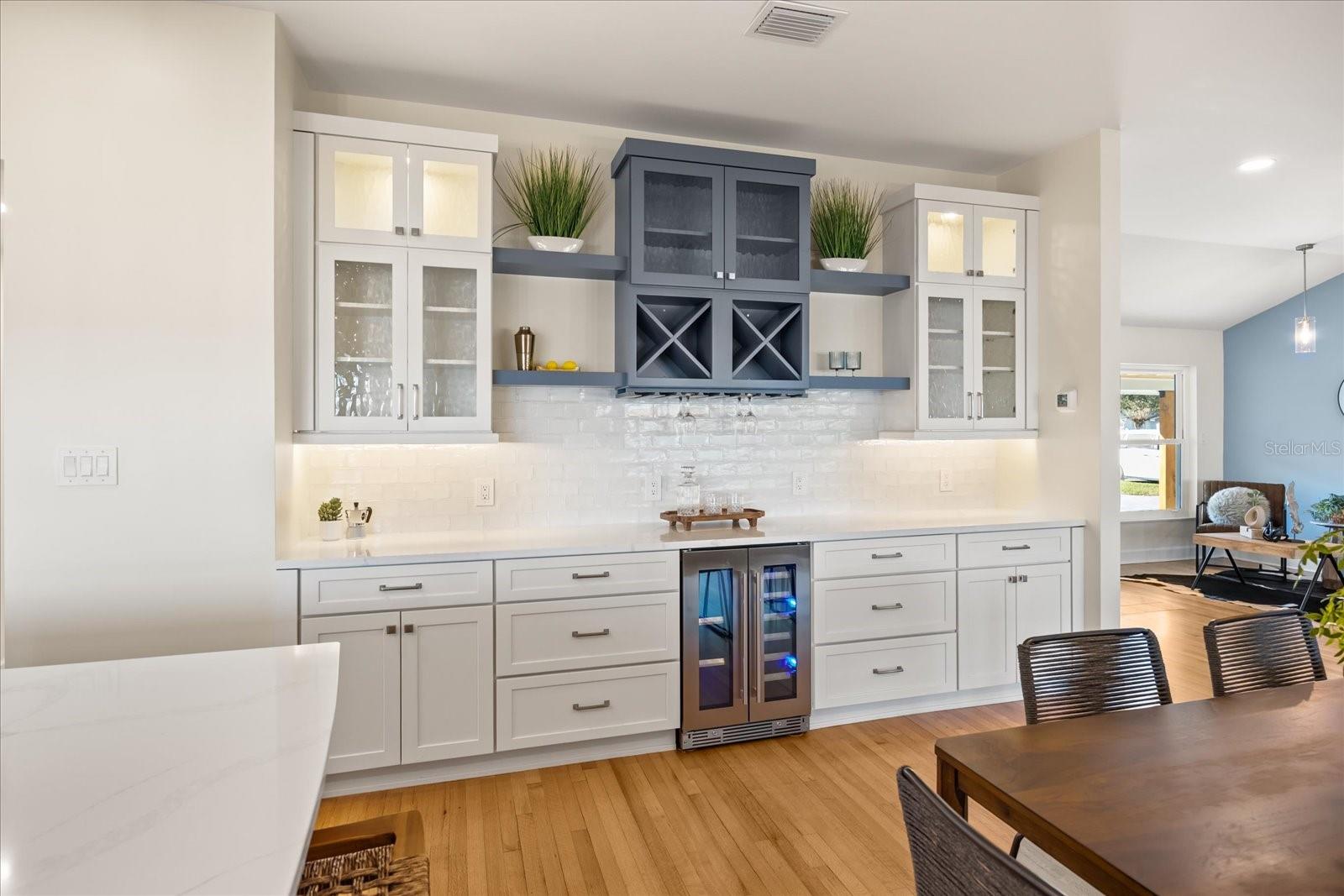 Image 13 of 42 For 4311 Waterfront Parkway