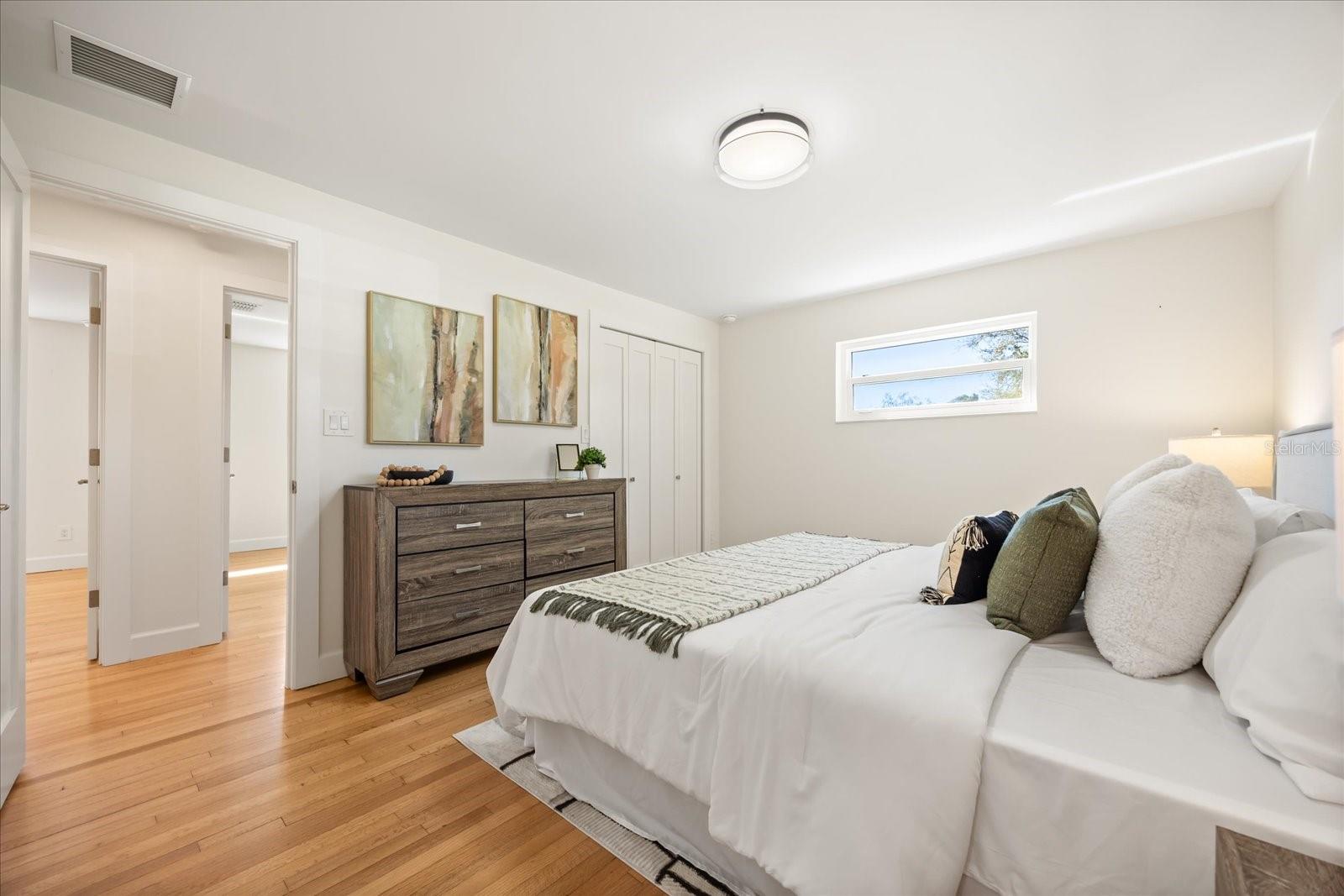 Image 21 of 42 For 4311 Waterfront Parkway