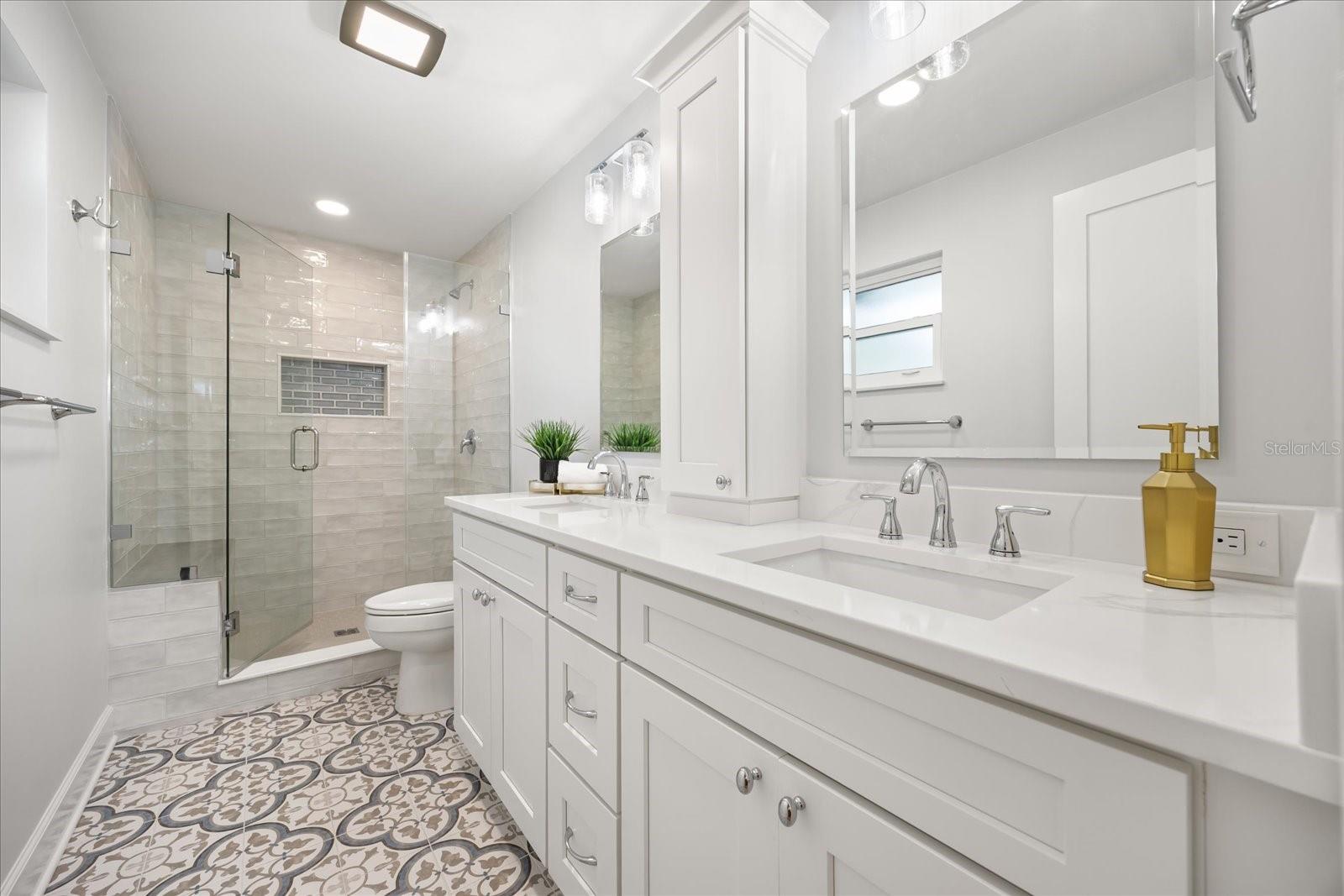 Image 22 of 42 For 4311 Waterfront Parkway